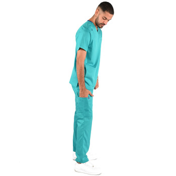 طقم سكرب رجالي ماركة ام او - أخضر فاتح  طقم سكرب رجالي ماركة ام او - أخضر فاتح